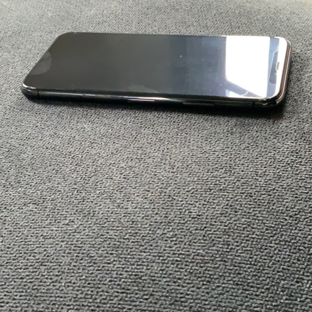 iPhone X - Picture 6 of 6